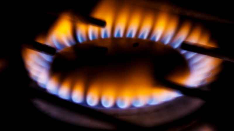 How to Fix a Yellow Flame on a Gas Stove